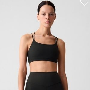GapFit Medium Impact Strappy Sports Bra